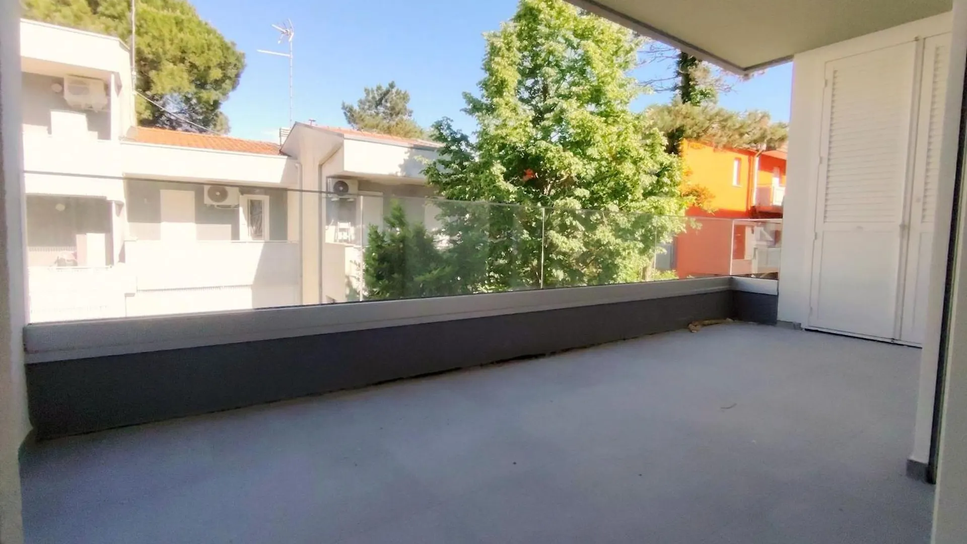 비비오네 Modern Flat For 5 Guests With Private Fenced Garden 아파트 이탈리아